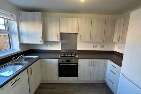 3 bedroom end of terrace house to rent, Plank Lane, Leigh, Greater Manchester, WN7