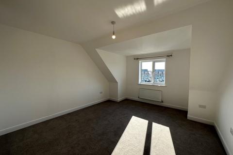 3 bedroom end of terrace house to rent, Plank Lane, Leigh, Greater Manchester, WN7