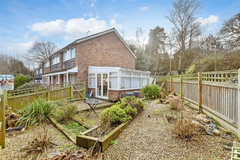 8 Uplands, Canterbury, CT2 7BL
