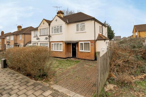 2 bedroom maisonette to rent, Ivy Close, Harrow HA2