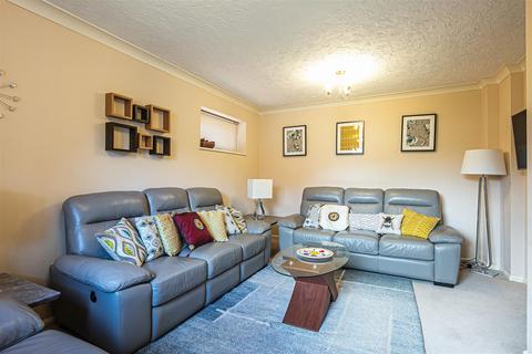 29 Hillcote Close, Fulwood, Sheffield, S10 3PT