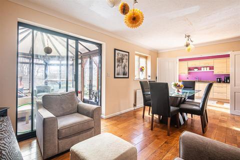 29 Hillcote Close, Fulwood, Sheffield, S10 3PT