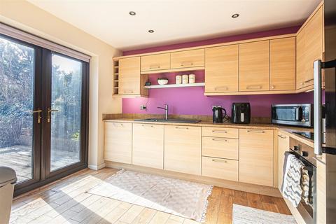 29 Hillcote Close, Fulwood, Sheffield, S10 3PT