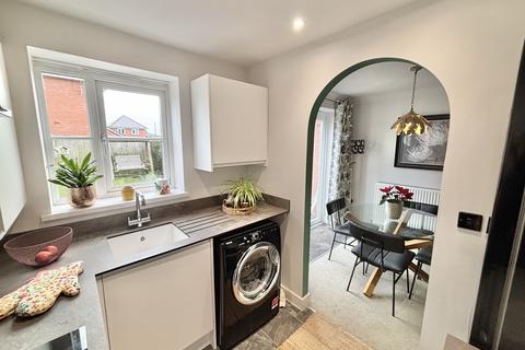 39 Bramley Close, Blackpool, FY4 5FP