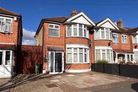 3 bedroom end of terrace house for sale, Havering Gardens, Chadwell Heath, RM6