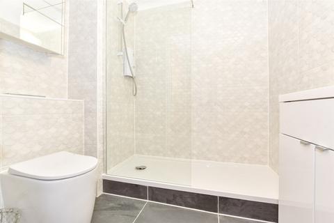 2 bedroom ground floor flat for sale, Waterloo Road, Tonbridge, Kent