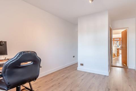 8 Berwyn Close, Buckley, CH7 2BG