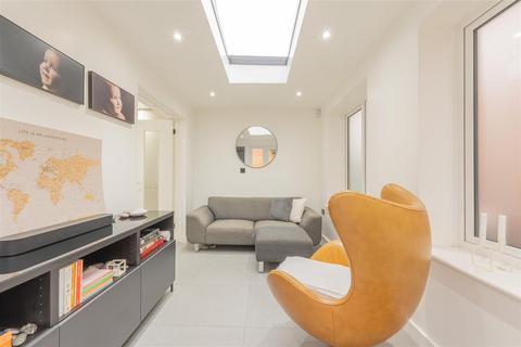 1 Borrowdale Close, Brierley Hill, DY5 3RW