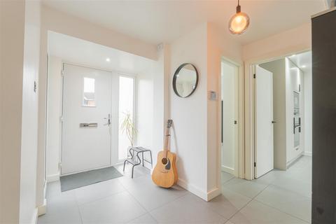 1 Borrowdale Close, Brierley Hill, DY5 3RW