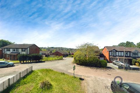 102 Highbank, Blackburn, BB1 9SX