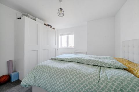 127 Barber Road, Basingstoke, RG22 4EY