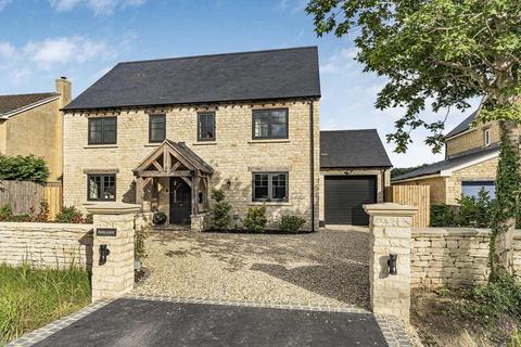 5 bedroom detached house for sale, Station Road, Launton