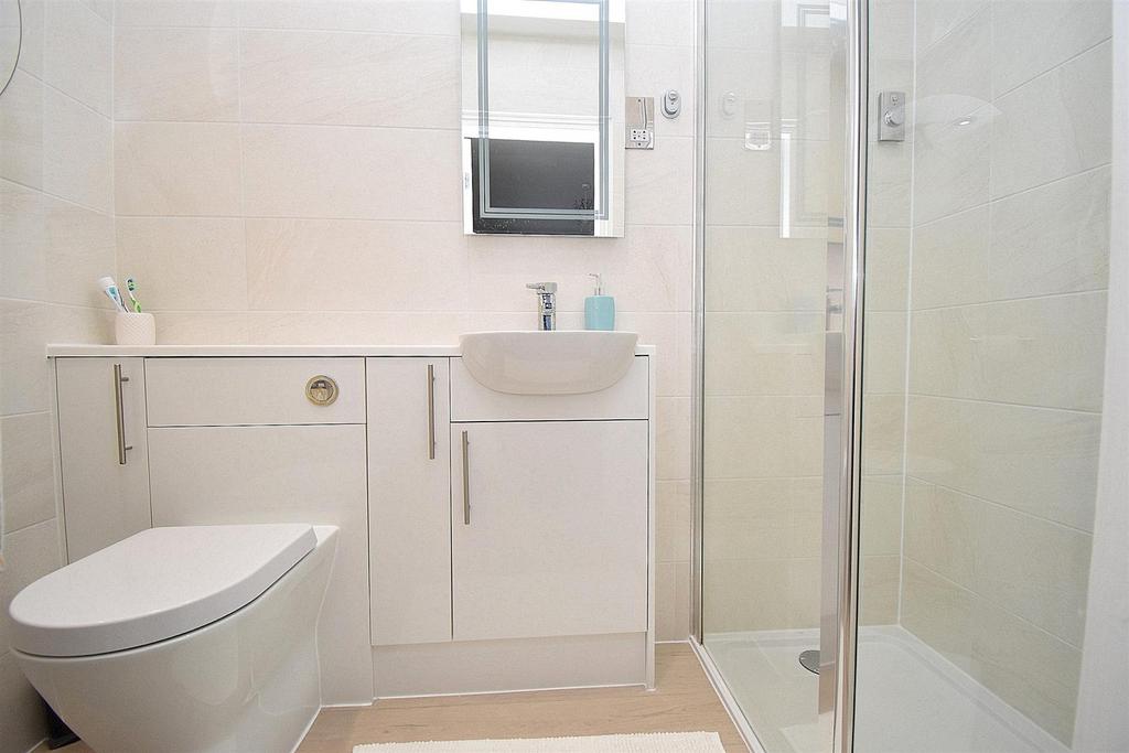 Ensuite.jpg