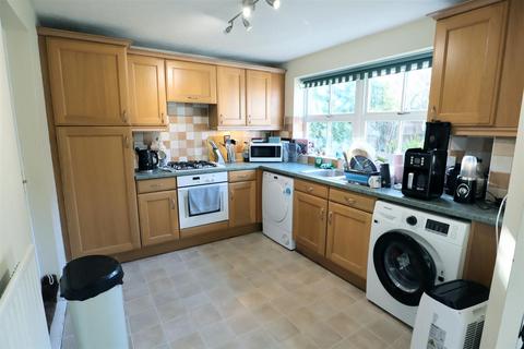 12 Gilmore Close, Oakham, LE15 6FR