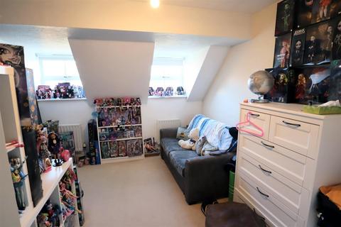 12 Gilmore Close, Oakham, LE15 6FR