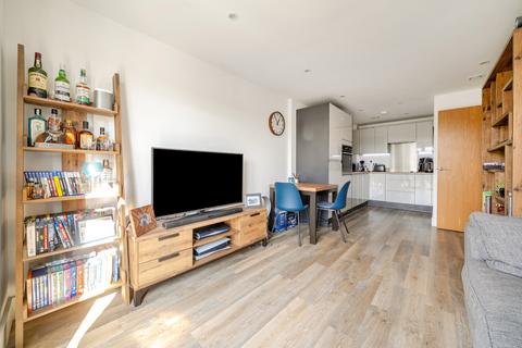 1 bedroom apartment for sale, Station View, Guildford, Surrey, GU1