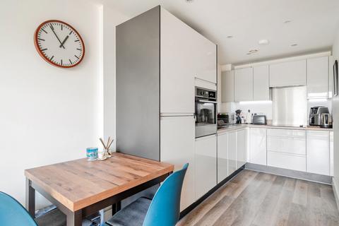 1 bedroom apartment for sale, Station View, Guildford, Surrey, GU1