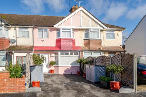 3 bedroom terraced house for sale, Lower Sunbury,  Middlesex,  TW16