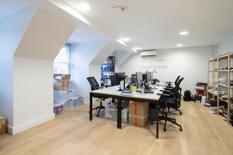 Office to rent, Cobham House, 9 Warwick Court, Midtown, WC1R 5DJ