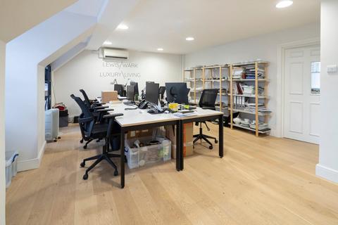 Office to rent, Cobham House, 9 Warwick Court, Midtown, WC1R 5DJ