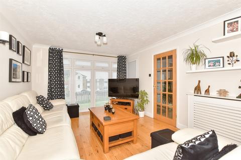 3 bedroom terraced house for sale, Holywell Avenue, Folkestone CT19