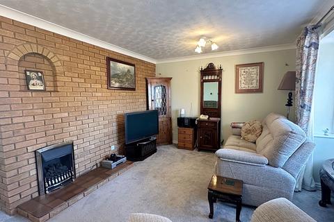 4 bedroom detached bungalow for sale, Hardy Drive, Northampton NN4