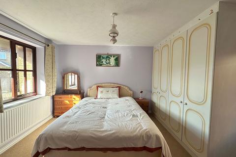 10 Hardy Drive, Hardingstone, Northampton, NN4 6UX