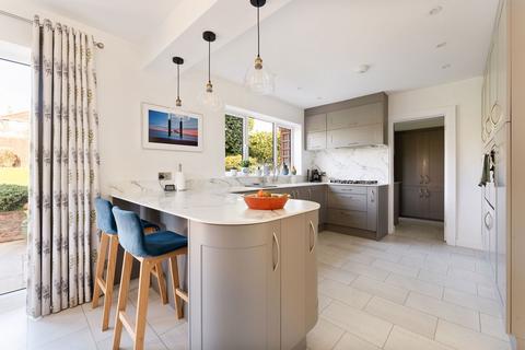 15 Balmoral Road, Salisbury, SP1 3PX