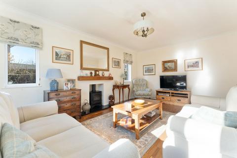 15 Balmoral Road, Salisbury, SP1 3PX