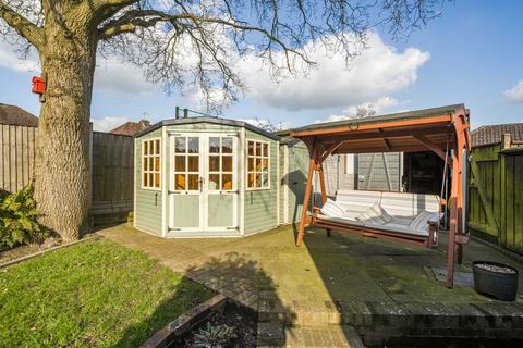 3 bedroom bungalow for sale, Littlefield Close, Fairlands, Guildford, Surrey, GU3