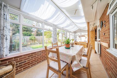7 Littlefield Close, Fairlands, Guildford, GU3 3JD