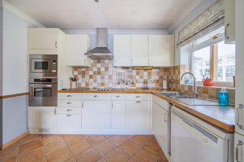7 Littlefield Close, Fairlands, Guildford, GU3 3JD