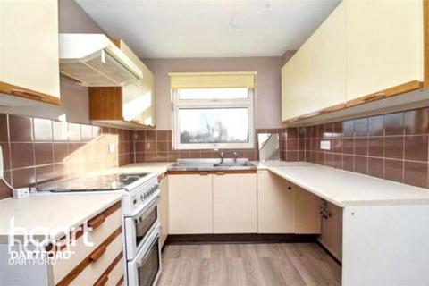 3 bedroom detached house to rent, Stapleton Road, ORPINGTON