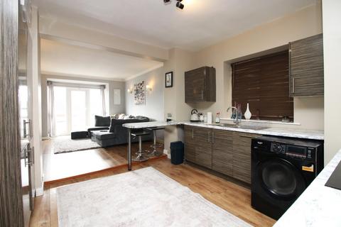 2 bedroom apartment for sale, 27 -28 Queens Terrace,  Fleetwood, FY7