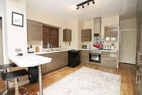 undefined, 27 -28 Queens Terrace,  Fleetwood, FY7