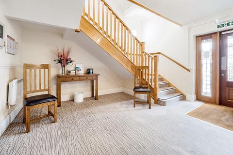 1 bedroom retirement property for sale, Hornchurch Road, Hornchurch, RM12