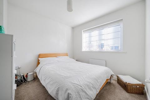 5 Faulkner Place, Brize Norton, Carterton, OX18 1NF