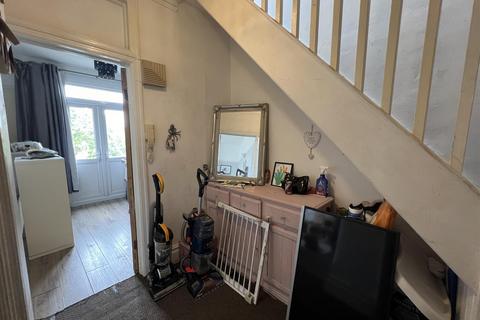 4 bedroom maisonette for sale, Britannia Road, Westcliff-On-Sea