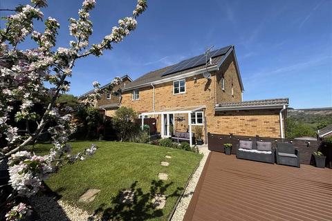 undefined, Tonypandy CF40