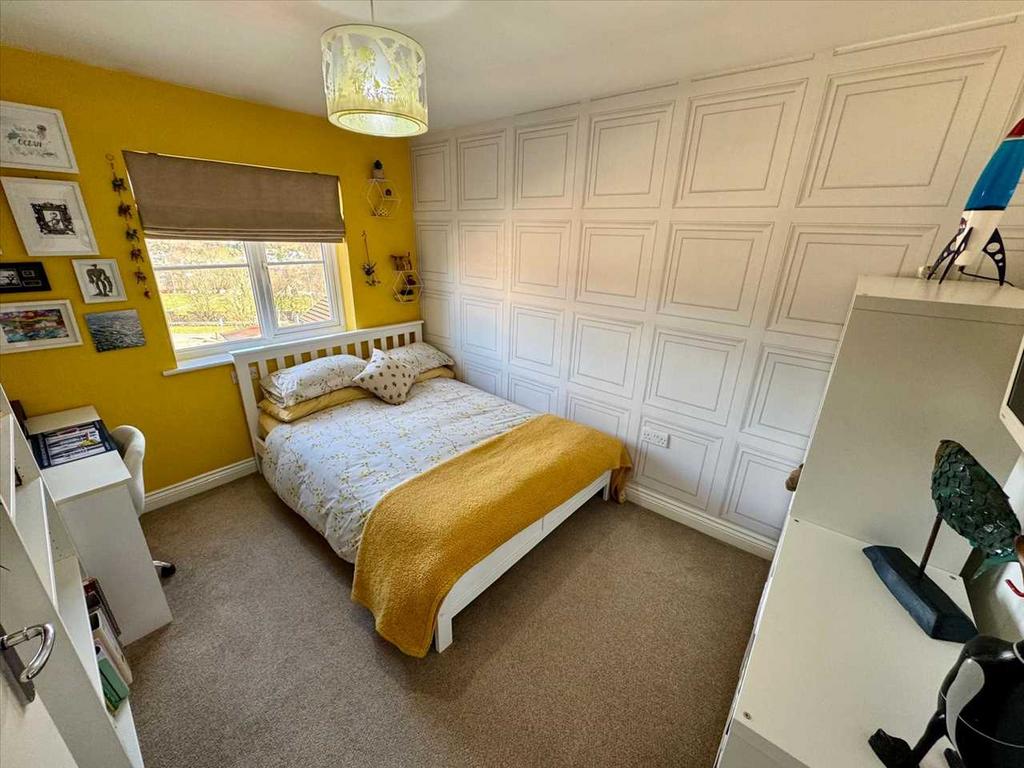 Bedroom 2 (Third