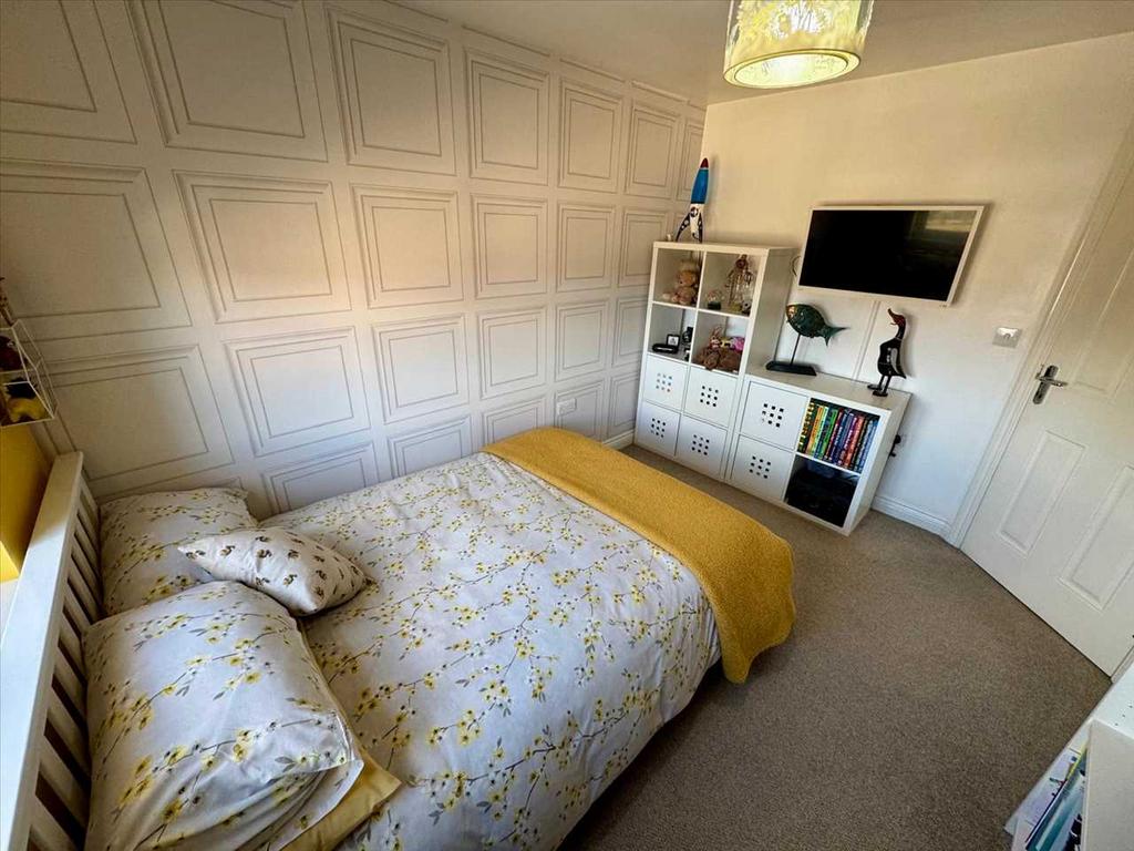 Bedroom 2 (Third
