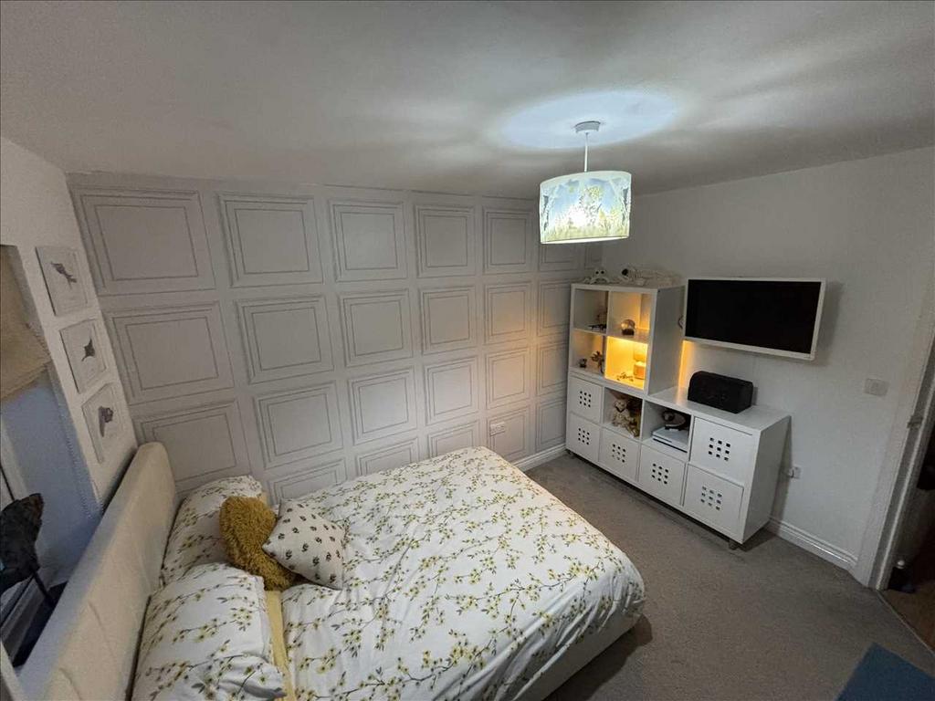 Bedroom 2 (Third
