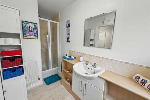 undefined, Tonypandy CF40