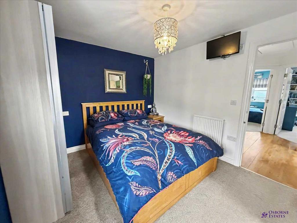 Bedroom 2 (Third