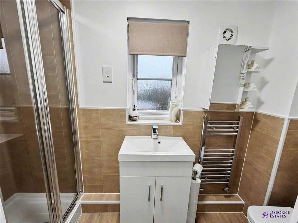 En Suite (Third