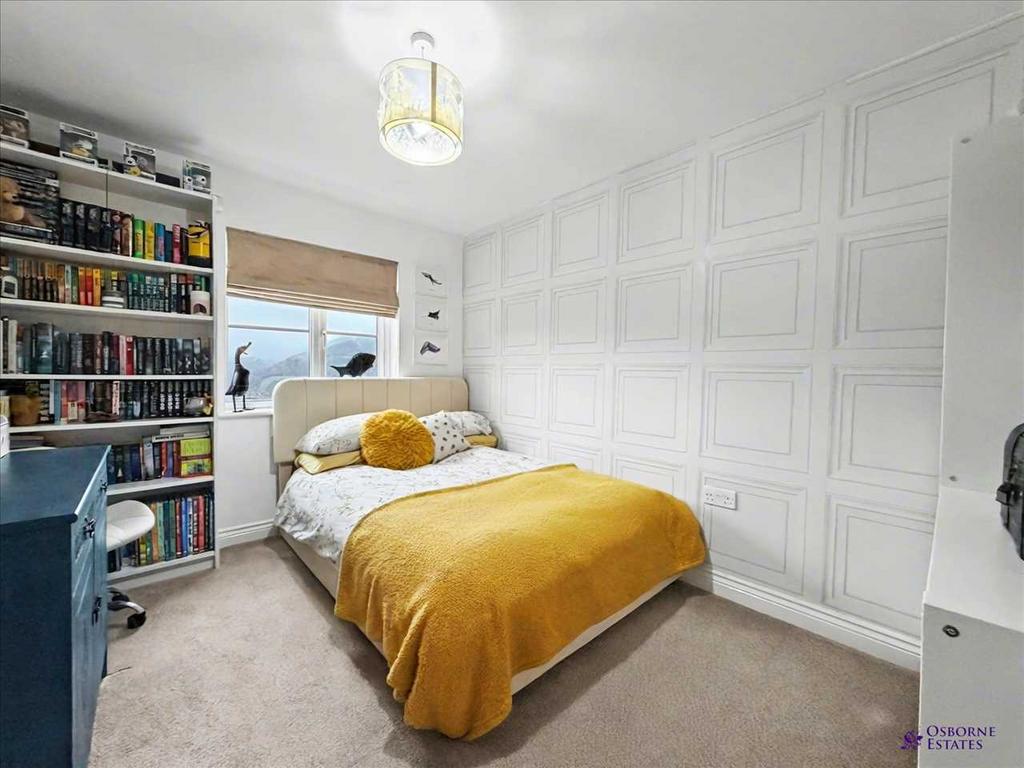 Bedroom 2 (Third