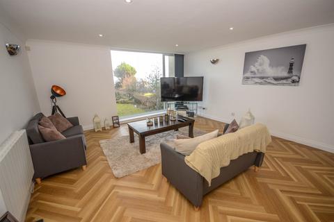 1 bedroom apartment for sale, South Cliff Roker Terrace, Roker