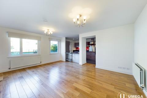 5 bedroom terraced house to rent, Burnbrae Drive, East Craigs, Edinburgh, EH12