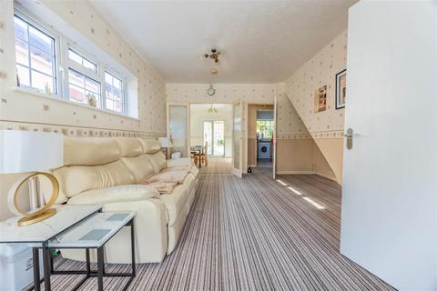 4 bedroom detached house for sale, BELLHOUSE ROAD, Leigh-On-Sea