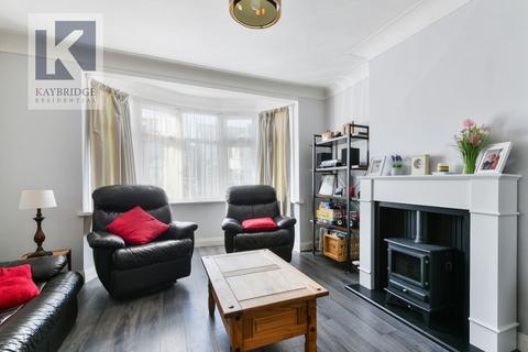 3 bedroom terraced house for sale, Chalgrove Avenue, Morden, SM4